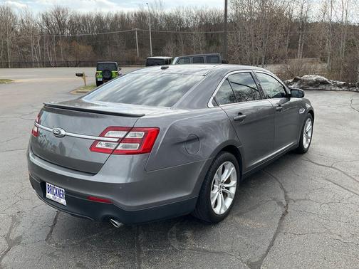 2013 Ford Taurus SEL