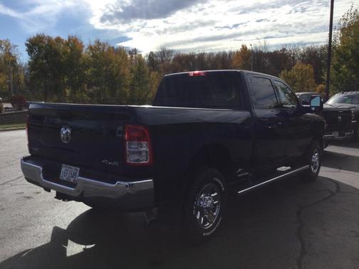2024 RAM 2500 Tradesman Crew Cab 4x4 6'4' Box