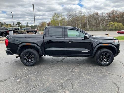 Onyx Black 2024 GMC Canyon Elevation
