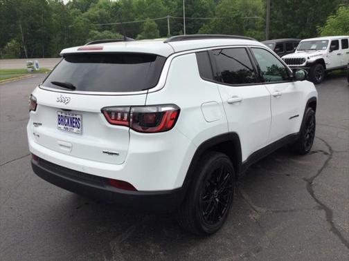2024 Jeep Compass Latitude Lux