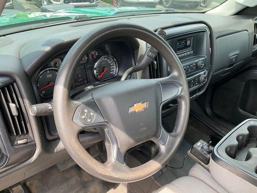 01u 2016 Chevrolet Silverado 2500 WT