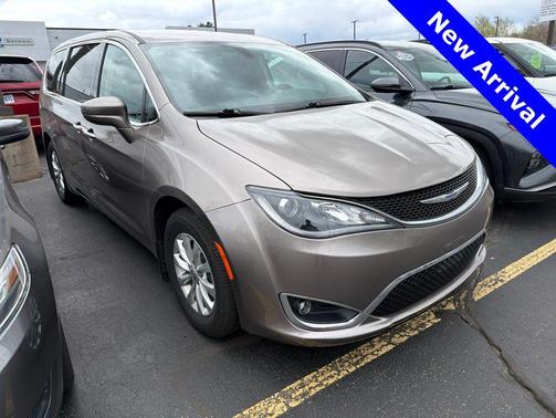 Molten Silver 2018 Chrysler Pacifica Touring Plus