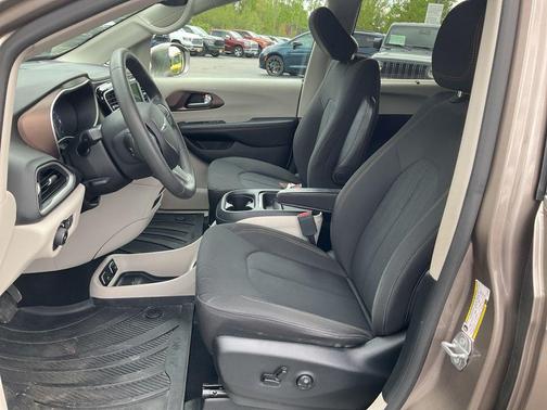 Molten Silver 2018 Chrysler Pacifica Touring Plus
