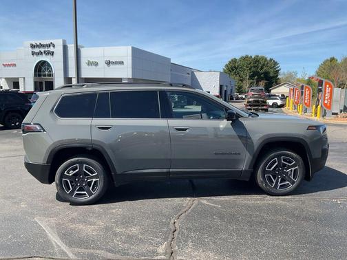 Sting-Gray Clearcoat 2026 Jeep Cherokee Limited