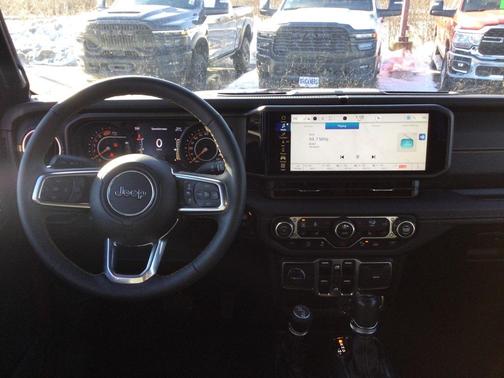 2024 Jeep Wrangler 4-Door Sahara 4x4