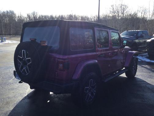 2024 Jeep Wrangler 4-Door Sahara 4x4