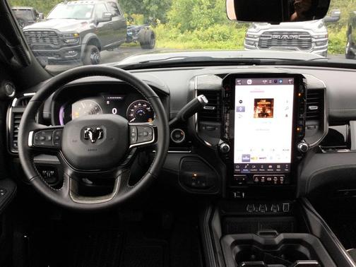 2025 RAM 2500 Limited Crew Cab 4x4 6'4' Box