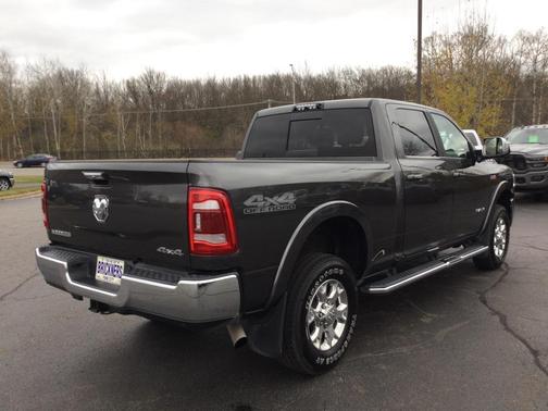 2020 RAM 2500 Laramie Crew Cab 4X4 6'4' Box