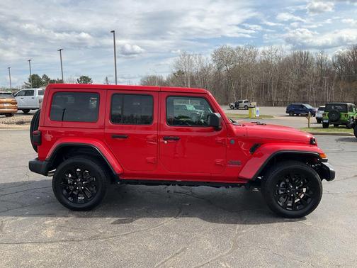 2025 Jeep Wrangler 4xe Sahara