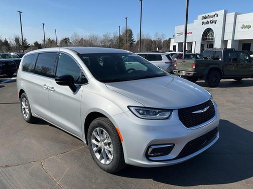 2026 Chrysler Pacifica L