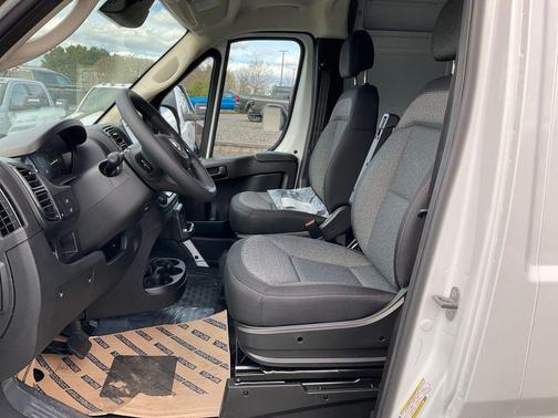 Bright White Clearcoat 2026 RAM ProMaster 3500 High Roof