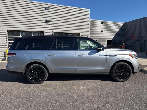 2024 Lincoln Navigator Black Label