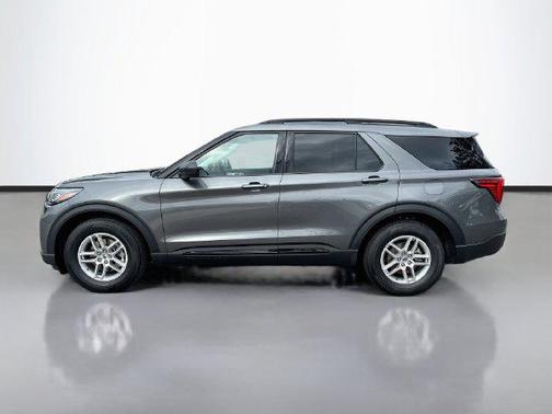 Carbonized Gray Metallic 2026 Ford Explorer Active