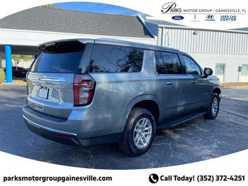 2024 Chevrolet Suburban LT