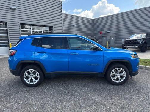 Hydro Blue Pearlcoat 2024 Jeep Compass Latitude