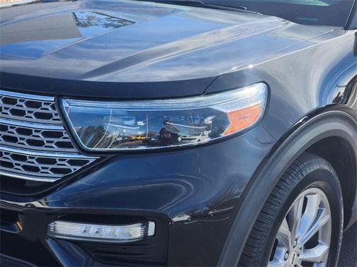 Black Metallic 2021 Ford Explorer Limited