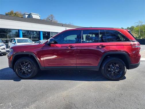 2024 Jeep Grand Cherokee Altitude