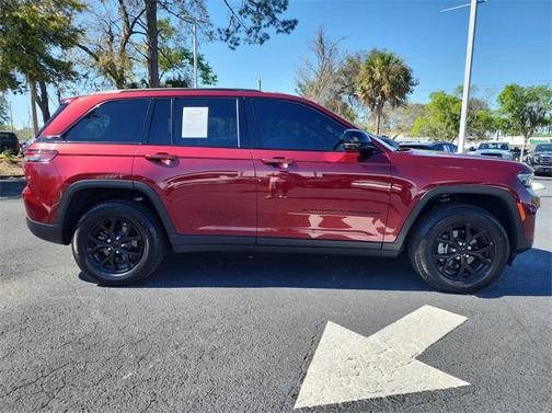 2024 Jeep Grand Cherokee Altitude