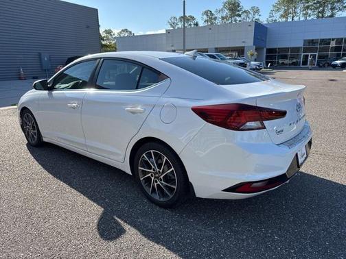 2020 Hyundai ELANTRA Limited