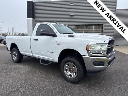 2019 RAM 2500 Tradesman Regular Cab 4x4 8' Box