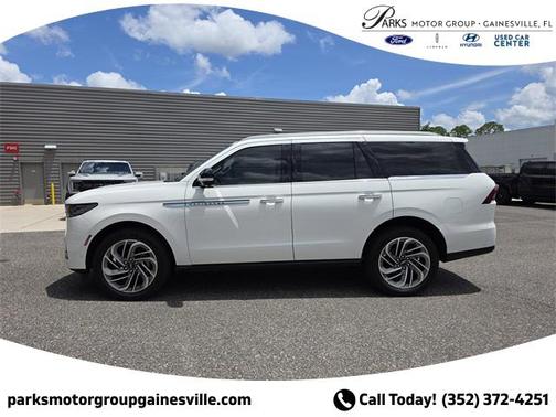 2025 Lincoln Navigator Reserve