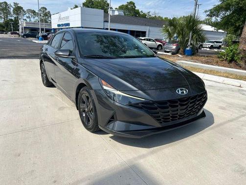 Portofino Gray 2022 Hyundai ELANTRA SEL