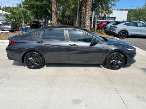 Portofino Gray 2022 Hyundai ELANTRA SEL