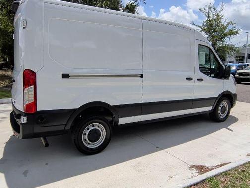 Oxford White 2024 Ford Transit-250 Base