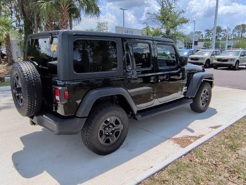 Black Clearcoat 2021 Jeep Wrangler Unlimited Sport