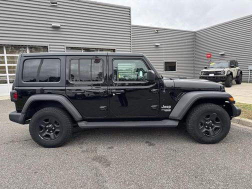 Black Clearcoat 2021 Jeep Wrangler Unlimited Sport