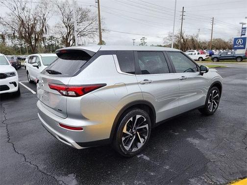 2023 Mitsubishi Outlander SE Special Editiont S-AWC