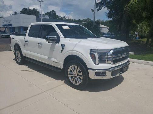 Oxford White 2025 Ford F-150 Lariat