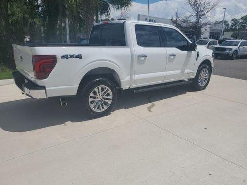 Oxford White 2025 Ford F-150 Lariat