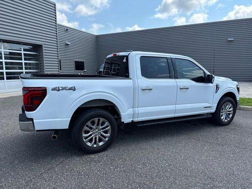 Oxford White 2025 Ford F-150 Lariat