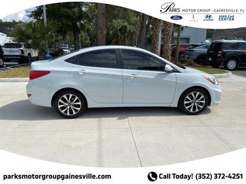 2017 Hyundai Accent Value Edition