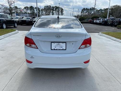 2017 Hyundai Accent Value Edition