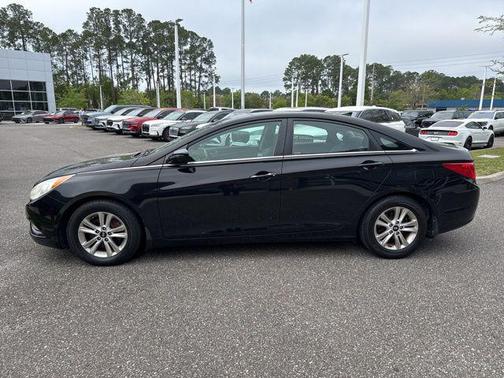 Midnight Black Mica 2013 Hyundai SONATA GLS