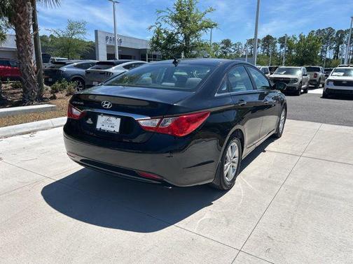 Midnight Black Mica 2013 Hyundai SONATA GLS