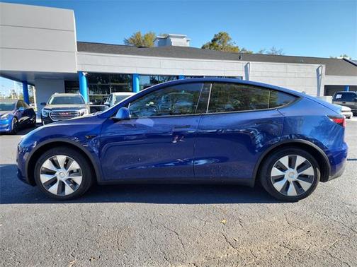 2021 Tesla Model Y Standard Range Rear-Wheel Drive