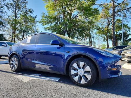 2021 Tesla Model Y Standard Range Rear-Wheel Drive