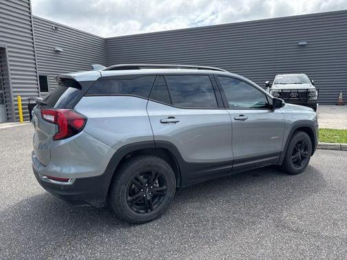 Sterling Metallic 2023 GMC Terrain AWD AT4
