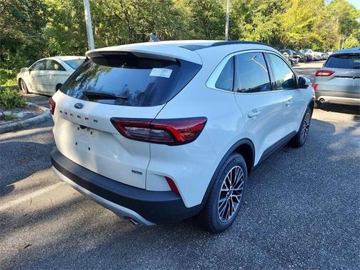 2025 Ford Escape PHEV SE