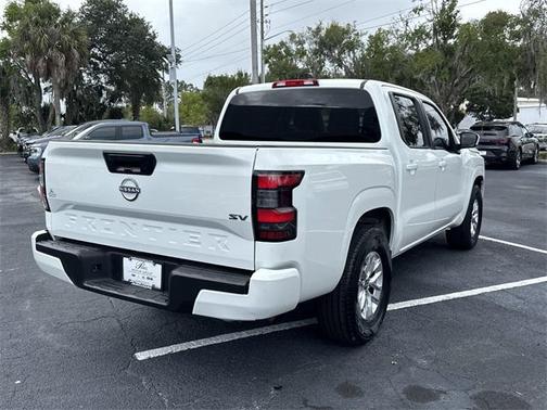 2024 Nissan Frontier SV