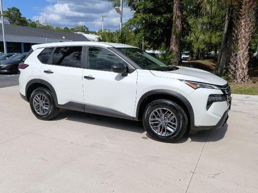 Glacier White 2024 Nissan Rogue S