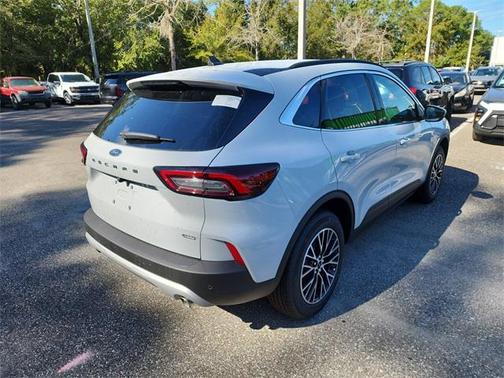 2025 Ford Escape PHEV SE