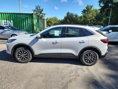 2025 Ford Escape PHEV SE