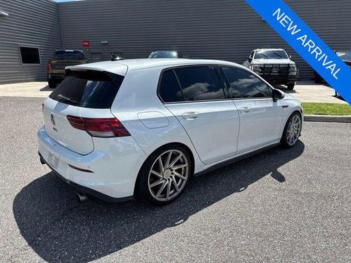 Oryx White Pearl 2022 Volkswagen Golf GTI 1.4T TSI