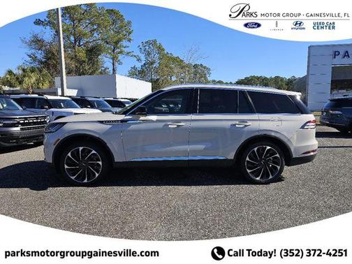 Ceramic Pearl Metallic Tri-Coat 2025 Lincoln Aviator Reserve AWD
