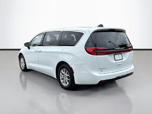 Bright White Clearcoat 2024 Chrysler Pacifica Touring L