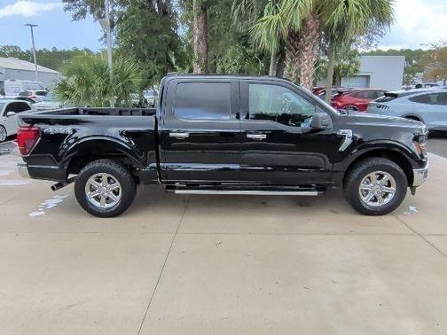 Agate Black Metallic 2025 Ford F-150 XLT